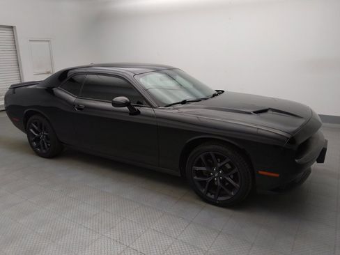 Used 2020 Dodge Challenger SXT w/ Blacktop Package RWD image 11
