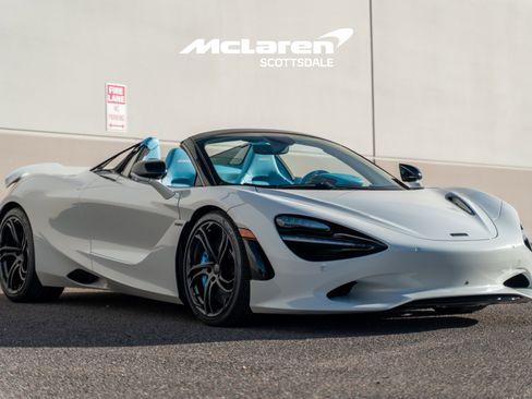 Used 2026 McLaren 750S Spider RWD image 9
