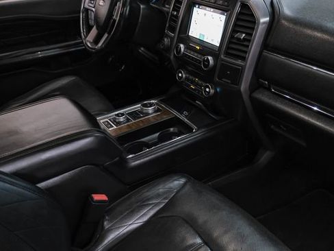 Used 2018 Ford Expedition Max Platinum image 22