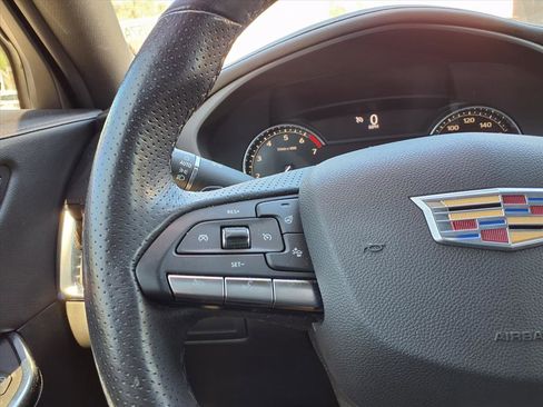 Used 2023 Cadillac XT4 Sport image 16