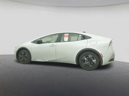 New 2026 Toyota Prius LE image 20
