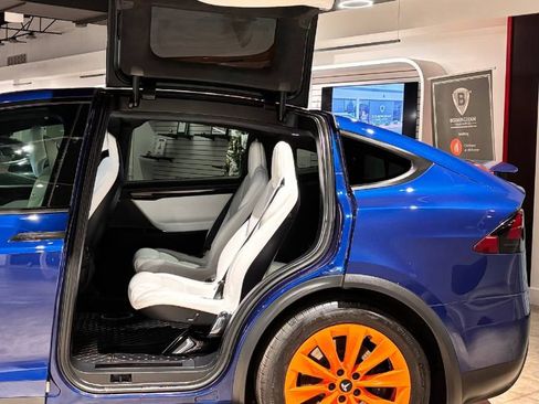 Used 2018 Tesla Model X 100D image 9