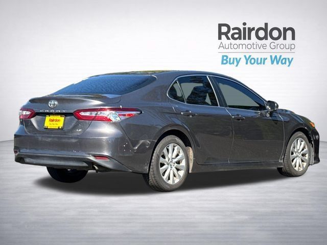 Used 2018 Toyota Camry LE w/ Moonroof Package FWD image 14