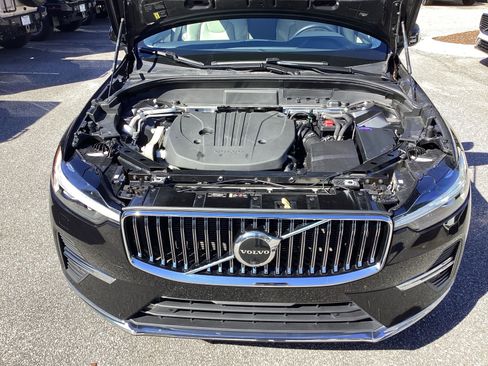 Certified 2023 Volvo XC60 B5 Plus w/ Climate Package image 36