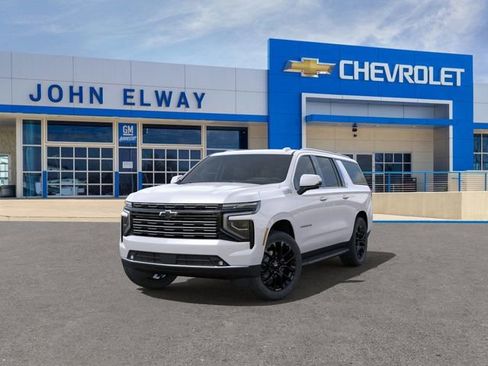 New 2025 Chevrolet Suburban High Country image 8