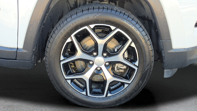 Used 2024 Jeep Compass Limited AWD/4WD image 40
