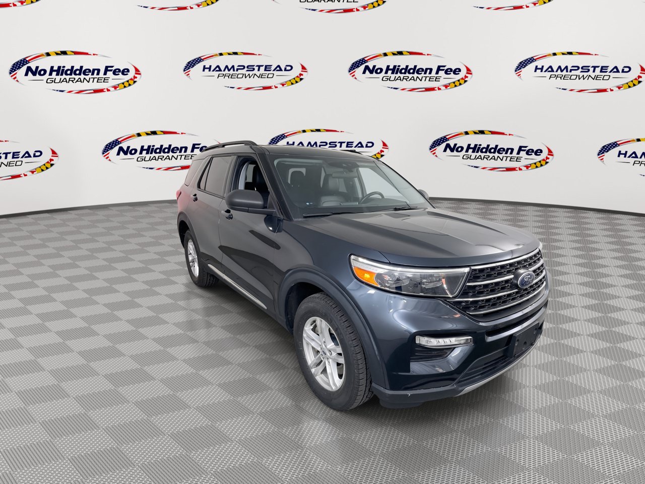 Used 2022 Ford Explorer XLT w/ Equipment Group 202A AWD/4WD image 3