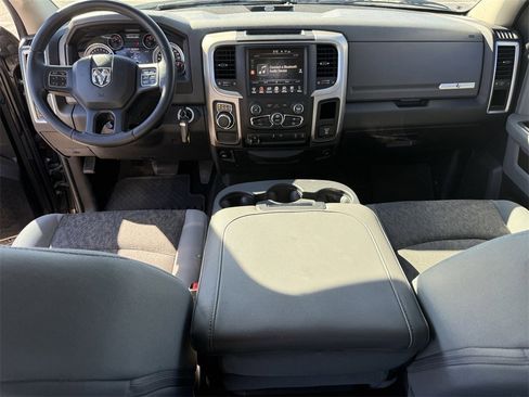 Used 2017 RAM 1500 Lone Star image 27