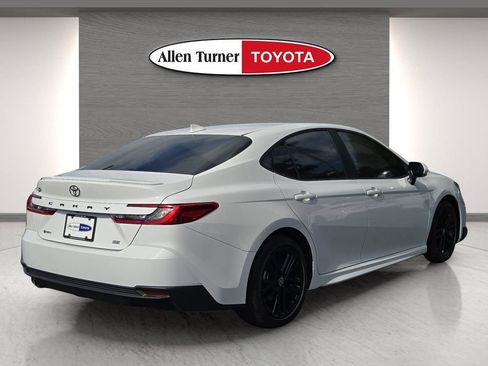 Used 2025 Toyota Camry SE w/ Multimedia Upgrade Package FWD image 6