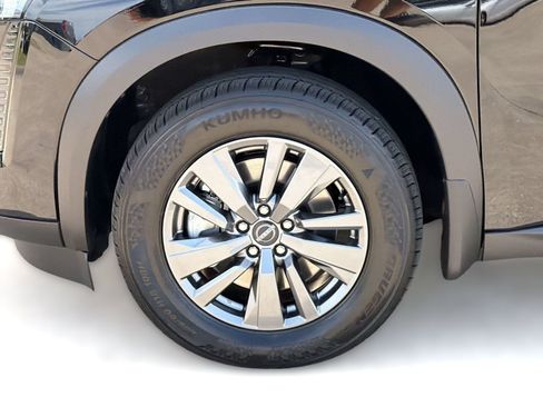 New 2026 Nissan Pathfinder SV FWD image 12