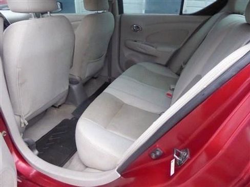 Used 2016 Nissan Versa SV image 16