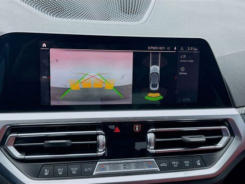 Used 2022 BMW M4 Coupe w/ M Carbon Exterior Package image 10