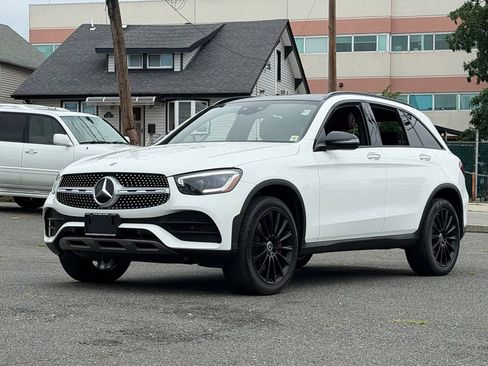 Used 2020 Mercedes-Benz GLC 300 4MATIC image 3