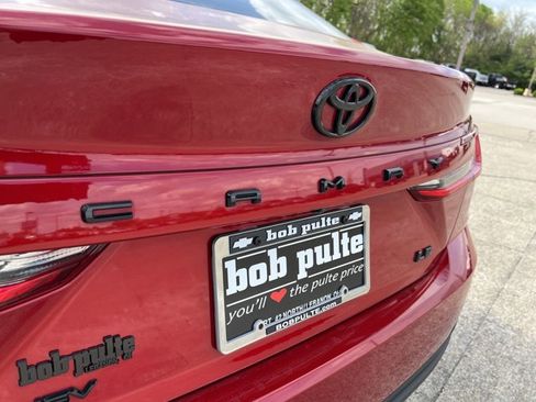 Used 2025 Toyota Camry LE w/ Convenience Package image 32