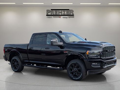 New 2024 RAM 2500 Limited image 3