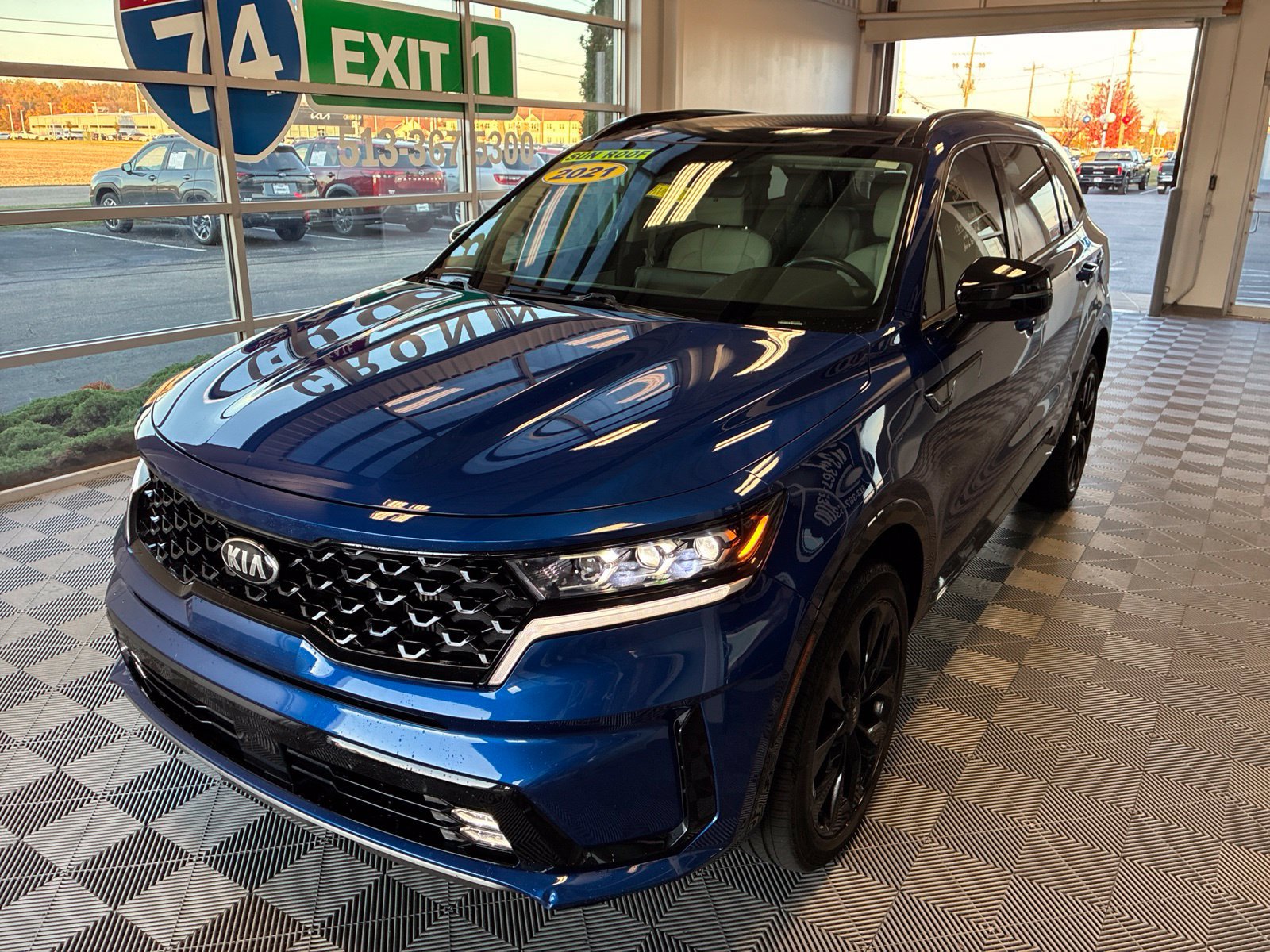 Used 2021 Kia Sorento SX AWD/4WD image 3