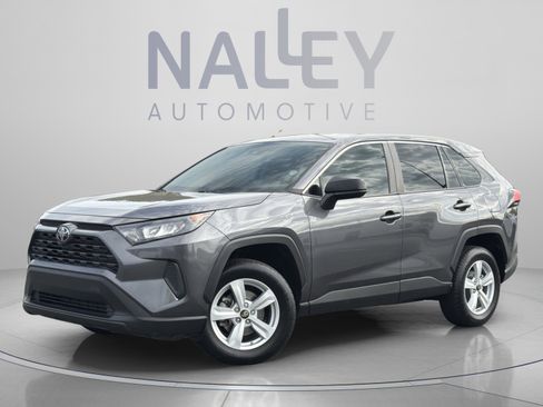 Used 2022 Toyota RAV4 LE w/ Carpet Mat Package (TMS) AWD/4WD image 2