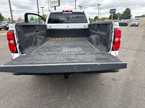 Used 2018 Chevrolet Silverado 1500 W/T w/ Trailering Package AWD/4WD image 21