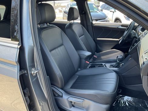 Used 2024 Volkswagen Tiguan SE R-Line FWD image 21