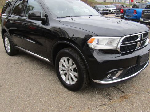 Used 2020 Dodge Durango SXT w/ 3rd Row Seating Group image 4