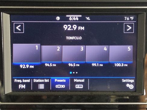 Used 2024 Volkswagen Jetta SE FWD image 25