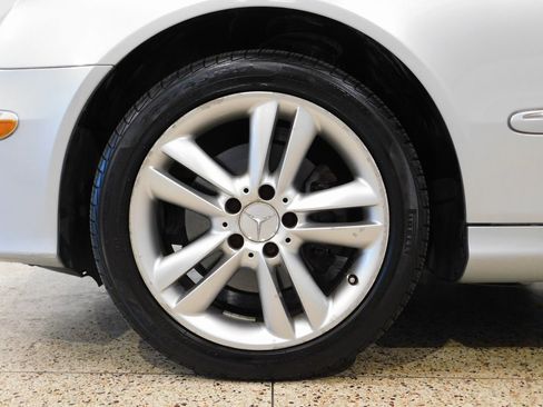 Used 2007 Mercedes-Benz CLK 350 Cabriolet image 28