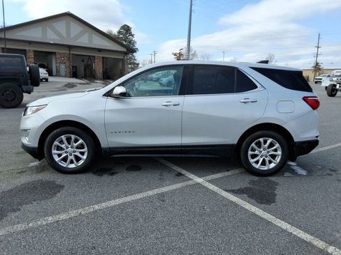 Used 2019 Chevrolet Equinox LT image 8