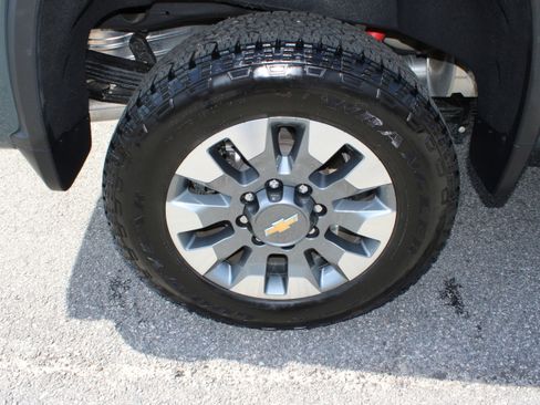 Used 2025 Chevrolet Silverado 2500 LT w/ All Star Edition image 12