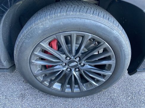 Used 2023 Cadillac Escalade ESV V image 12