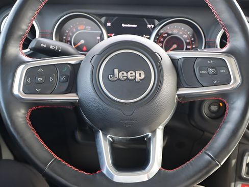 Used 2023 Jeep Wrangler Rubicon w/ Cold Weather Group AWD/4WD image 11