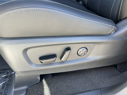 New 2026 INFINITI QX60 Luxe image 30