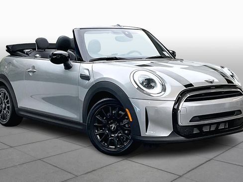 Used 2023 MINI Cooper Cooper image 4