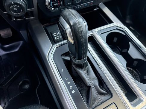 Used 2017 Ford F150 Platinum w/ Equipment Group 701A Luxury AWD/4WD image 20