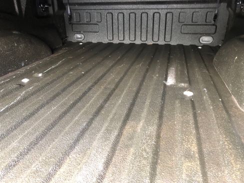 Used 2017 Ford F150 XLT w/ Equipment Group 301A Mid AWD/4WD image 18