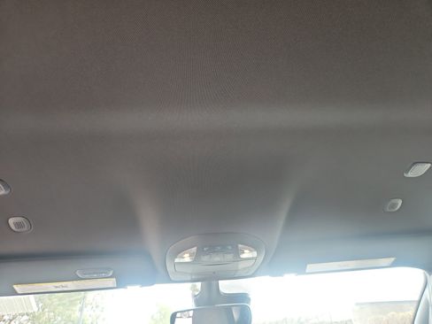 New 2026 Chrysler Pacifica Select image 33