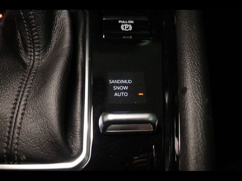 New 2026 Jeep Compass Latitude image 13