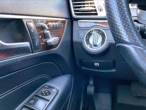 Used 2014 Mercedes-Benz E 350 Coupe image 32