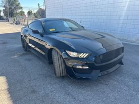 Used 2016 Ford Mustang Shelby GT350 w/ Technology Package RWD image 3