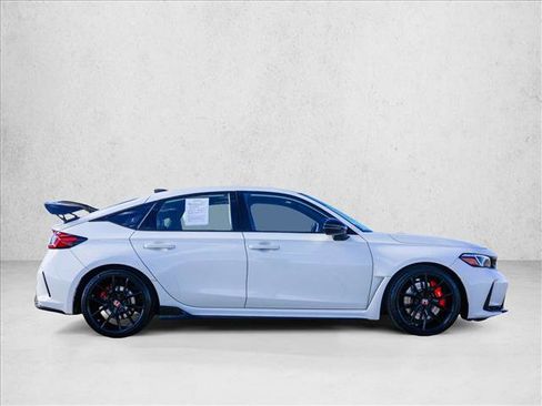 Used 2024 Honda Civic Type R image 4