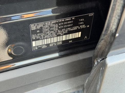 Used 2024 Toyota RAV4 XLE w/ Weather Package AWD/4WD image 26