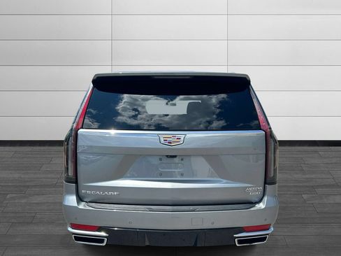 Certified 2023 Cadillac Escalade ESV Premium Luxury AWD/4WD image 4
