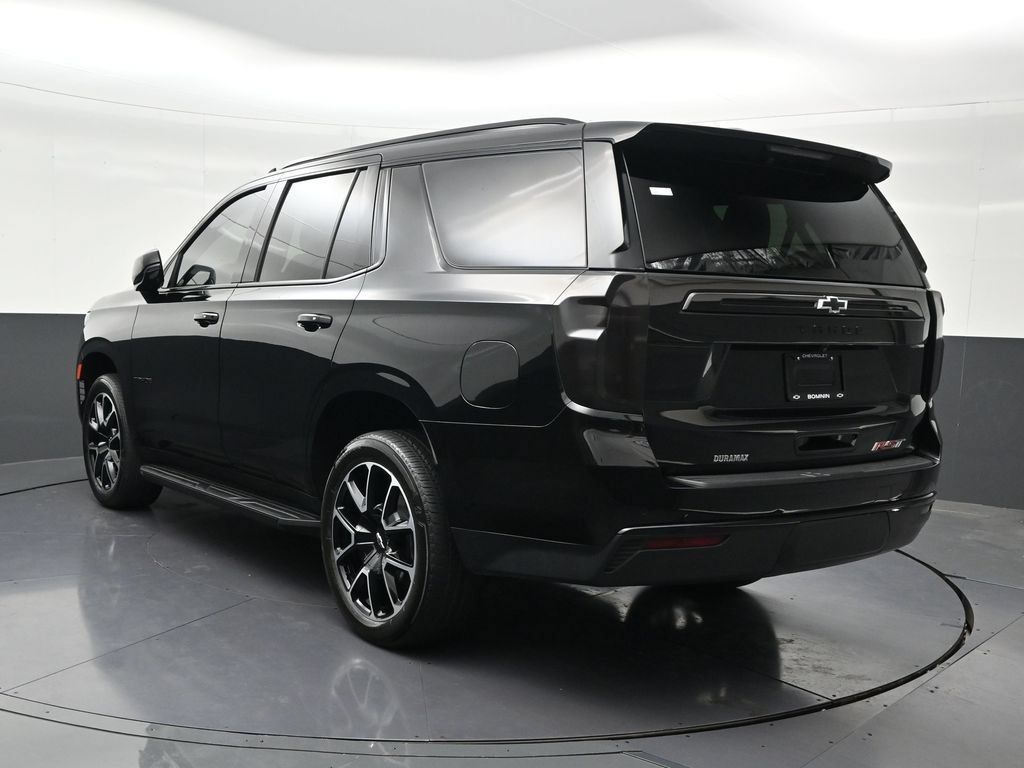 Used 2024 Chevrolet Tahoe RST w/ Luxury Package RWD image 3