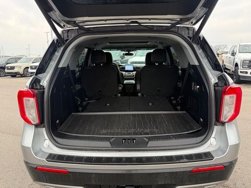 Used 2023 Ford Explorer XLT w/ Equipment Group 202A image 21