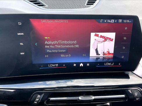 Used 2025 BMW X1 xDrive28i w/ M Sport Package image 32