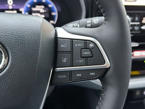 New 2026 Toyota Highlander Limited image 24