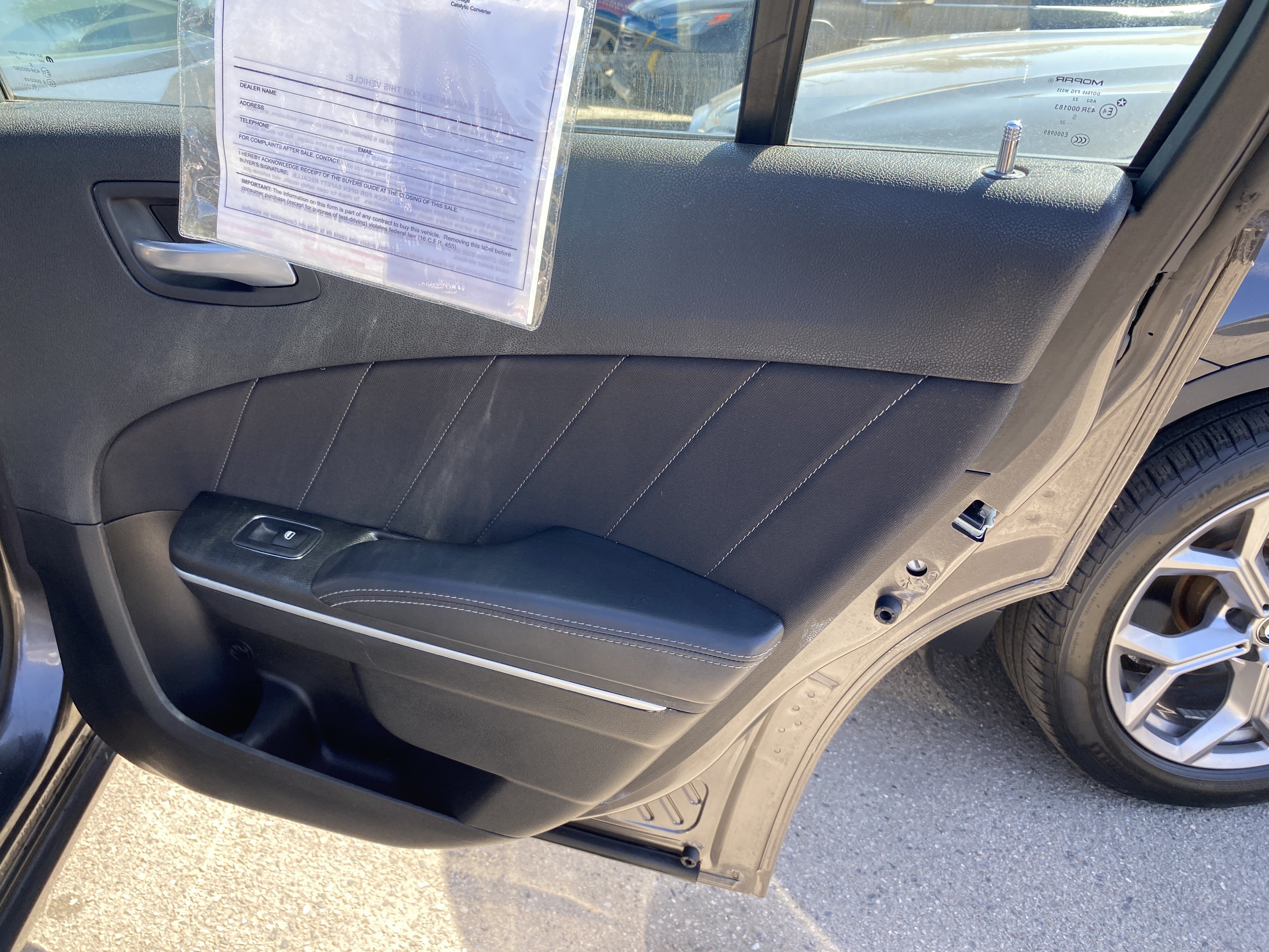 Used 2022 Dodge Charger SXT RWD image 17