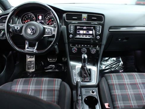 Used 2015 Volkswagen GTI S image 2
