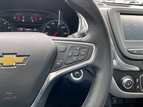 Used 2018 Chevrolet Equinox LT FWD image 24