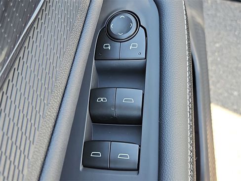 New 2026 Chevrolet Blazer EV LT image 22