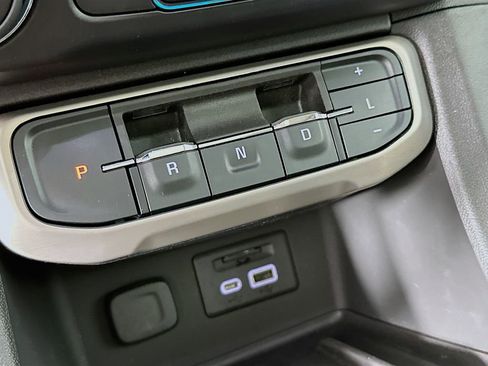 Used 2021 GMC Acadia Denali w/ Denali Ultimate Package image 18